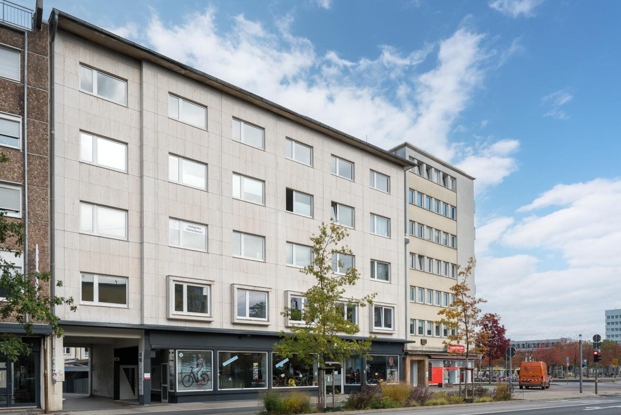 Homely-Apartment Manhattanart, Zentral, Parkplatz, Billard,Ps4, Dart, Balkon Bielefeld Eksteriør billede