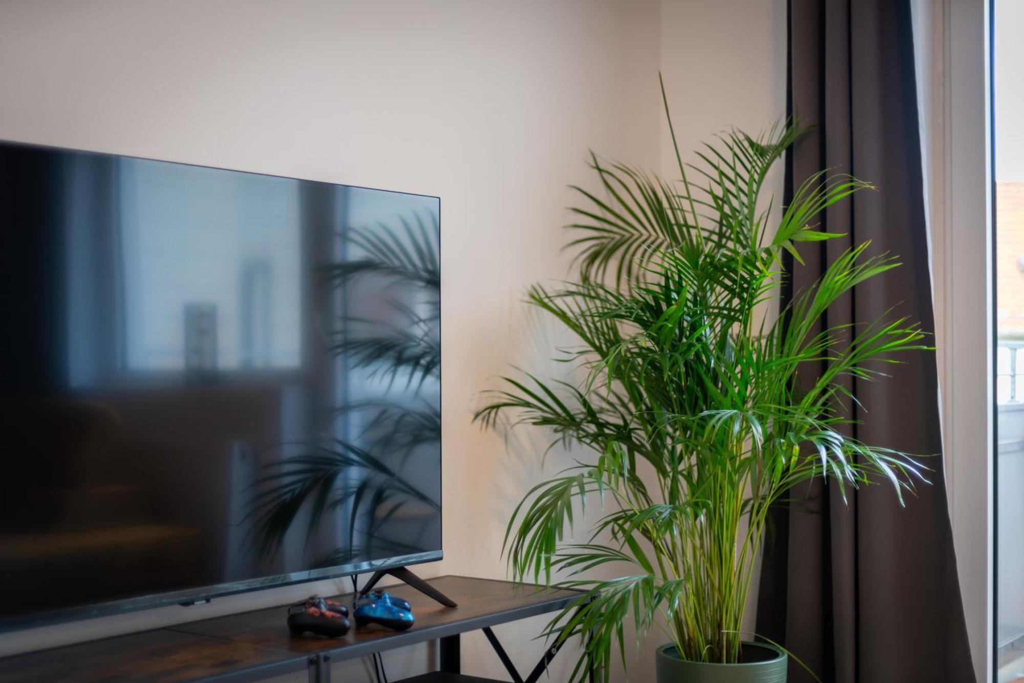 Homely-Apartment Manhattanart, Zentral, Parkplatz, Billard,Ps4, Dart, Balkon Bielefeld Eksteriør billede